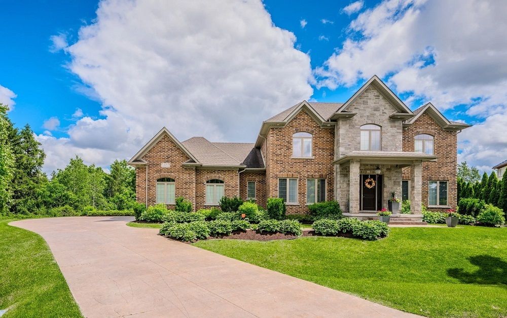 23 Highgrove Court