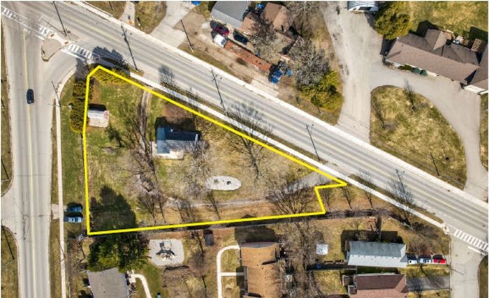 Dual Frontage, Maximum Exposure — A Smart Investment