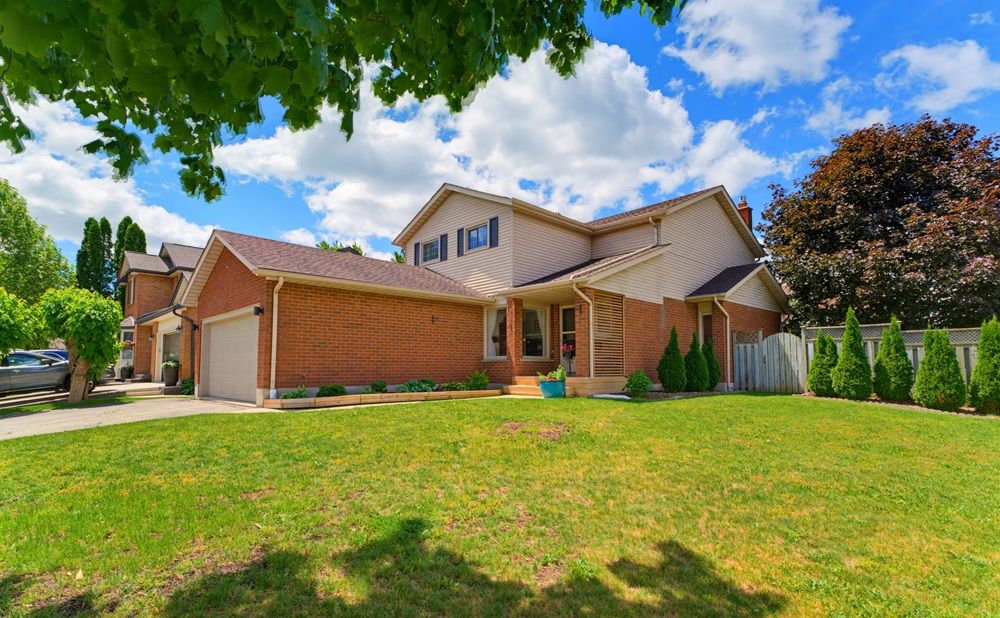 3 Alona Avenue