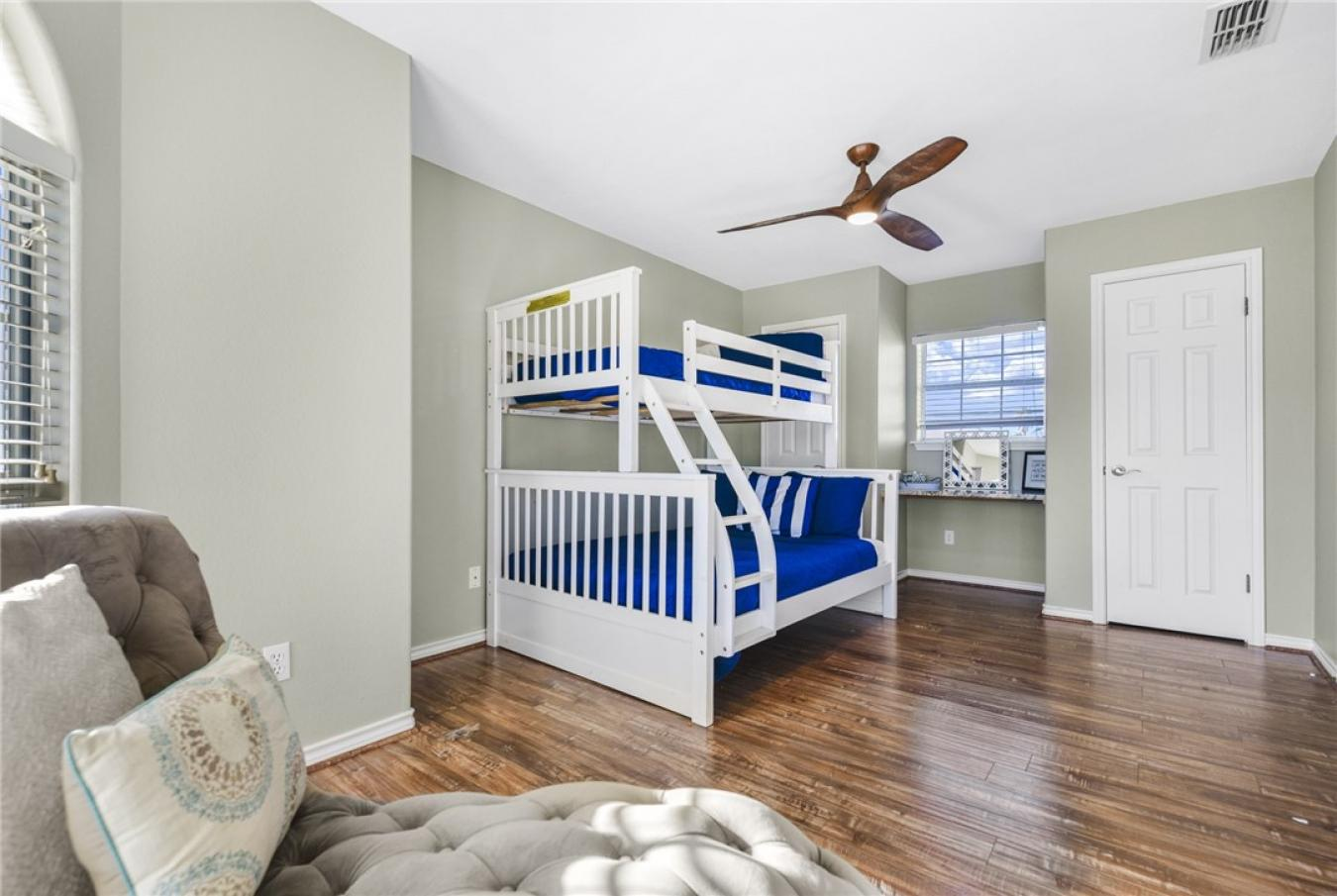 property-image-32