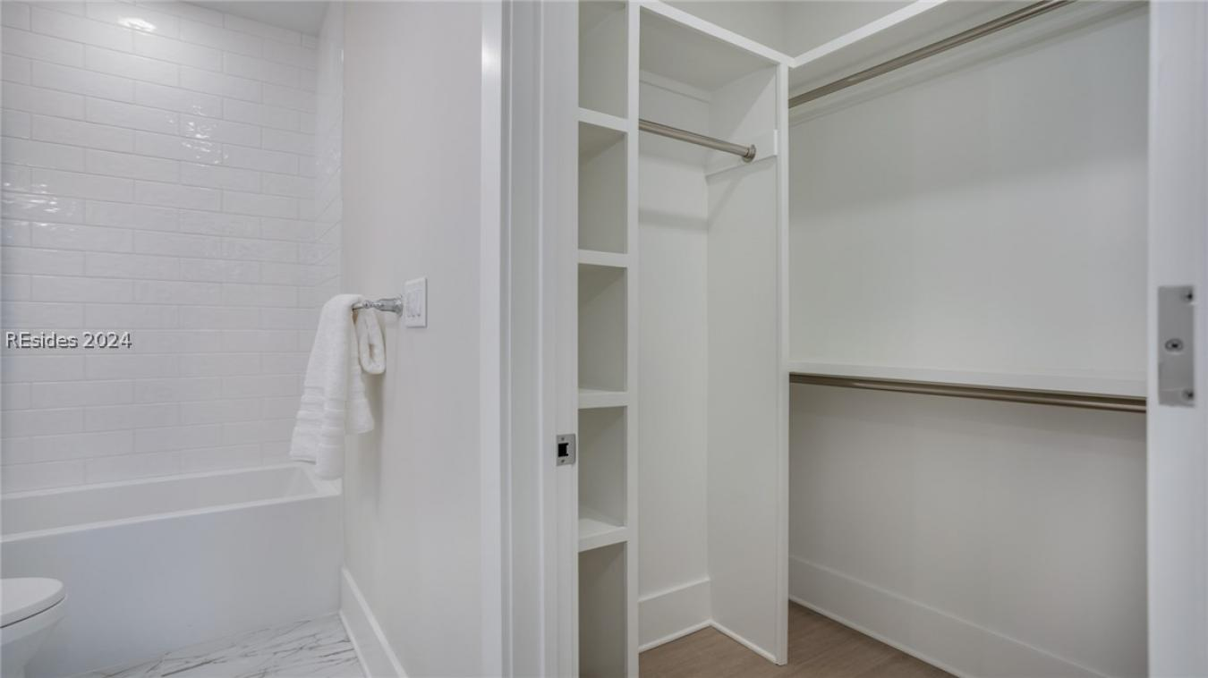property-image-35