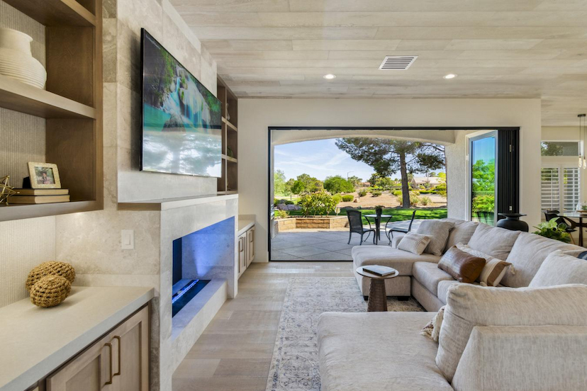 Luxurious Golf-Front Retreat In Sun City Summerlin