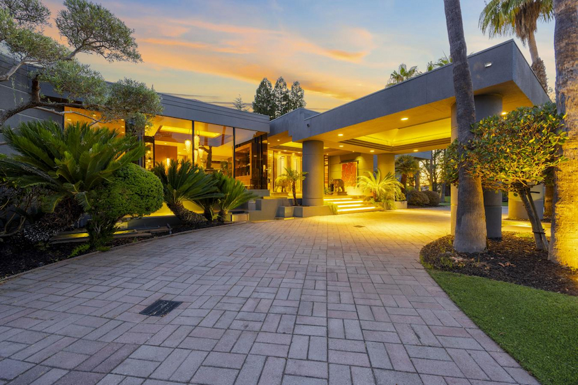 61 Eagle Ridge Place