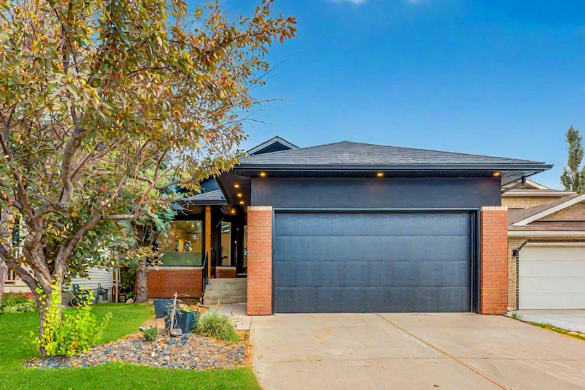 108 Citadel Park NW