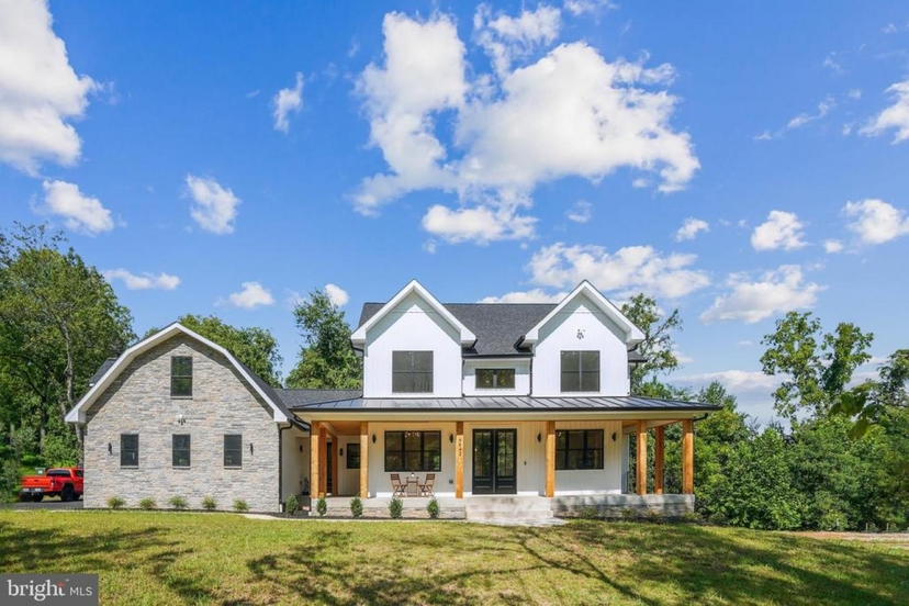 6642 GRAYS MILL