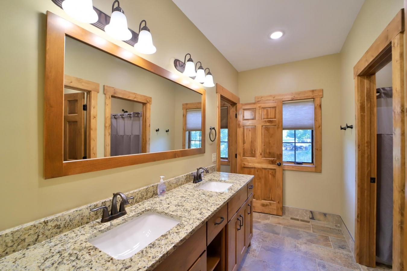 property-image-32