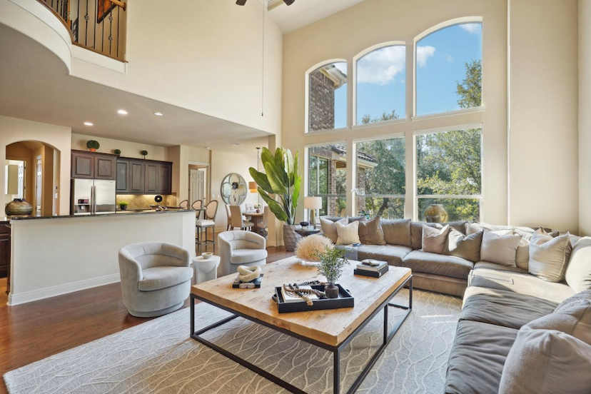 Luxury in The Dominion:  7026 Hovingham