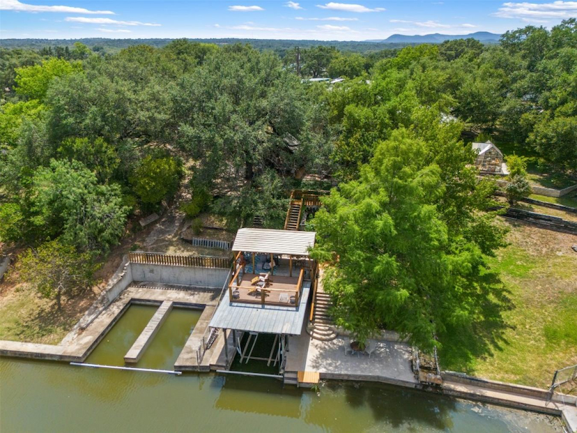 523 County Road 136A