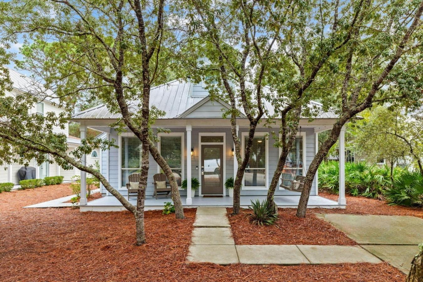 Beach Cottage in the Heart of 30A's East End