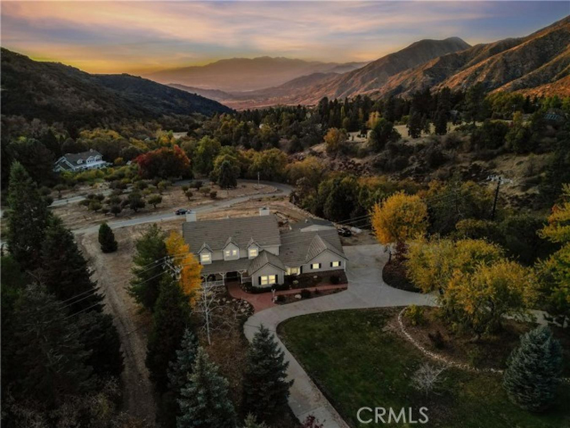 39327 Oak Glen