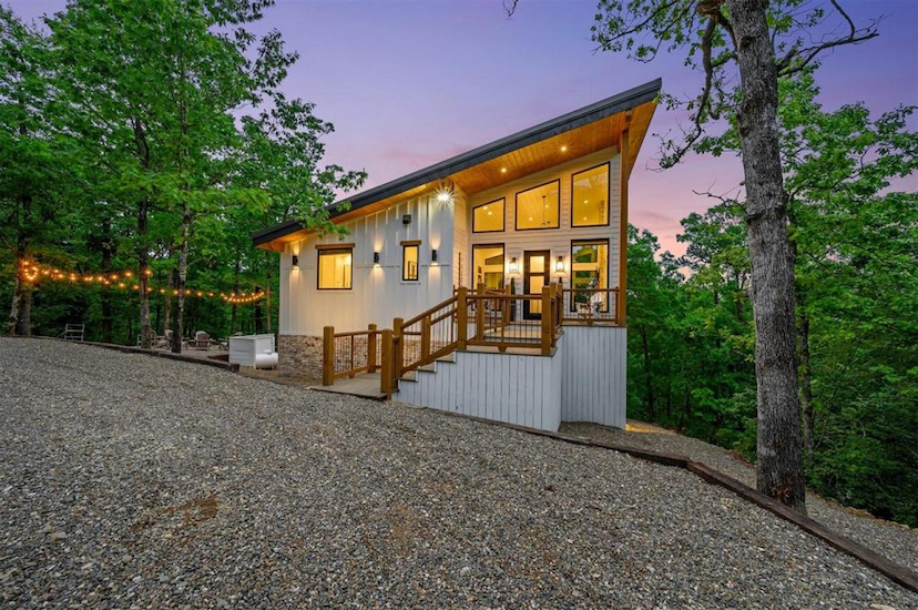 929 Carter Mountain