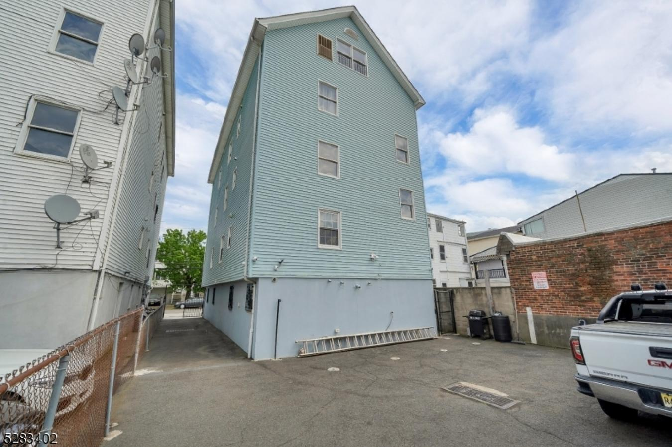 property-image-4
