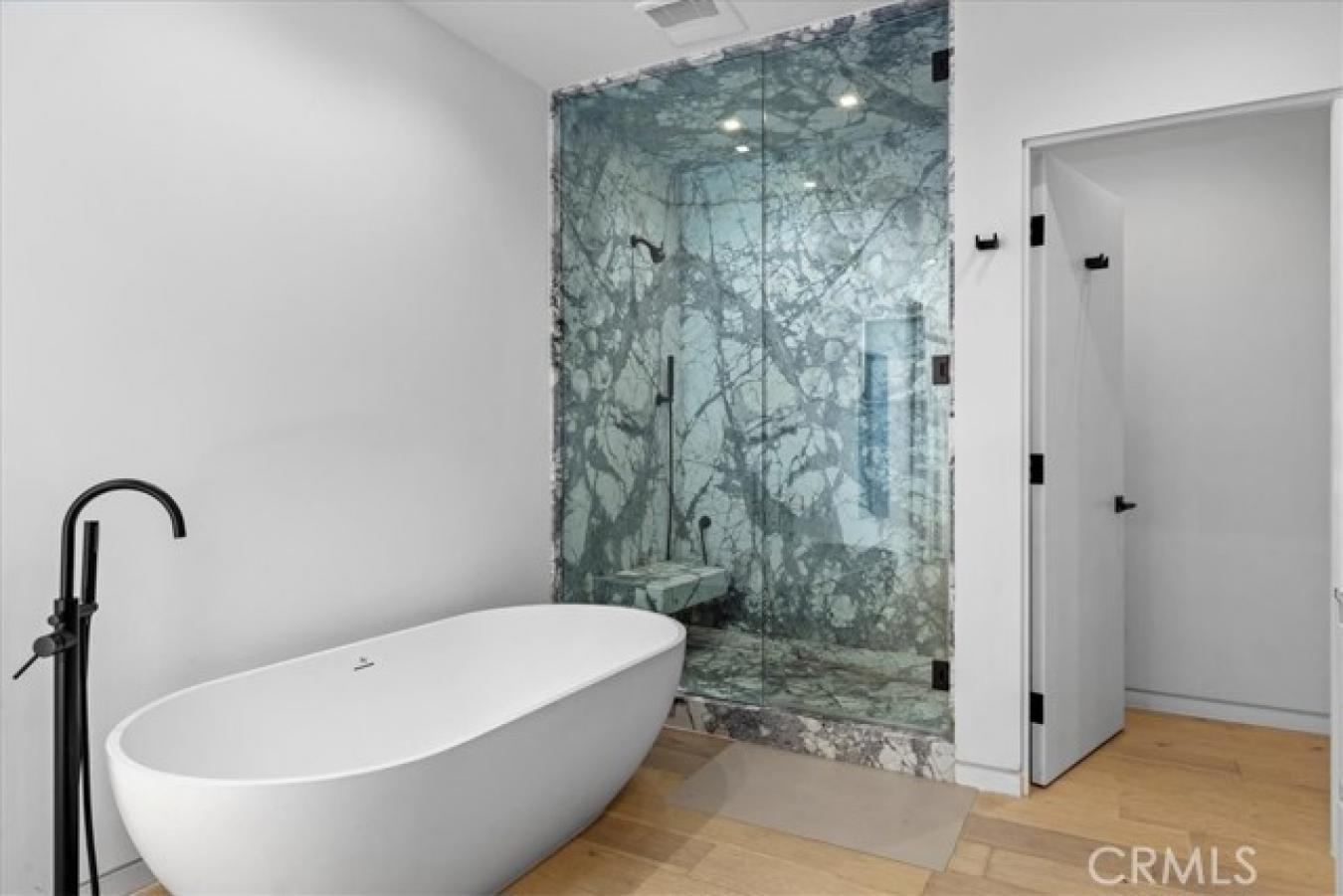 property-image-11