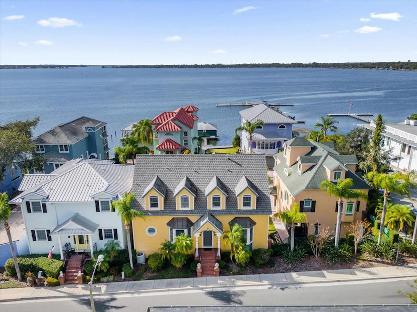 307 SHADOW HARBOUR LANE #307