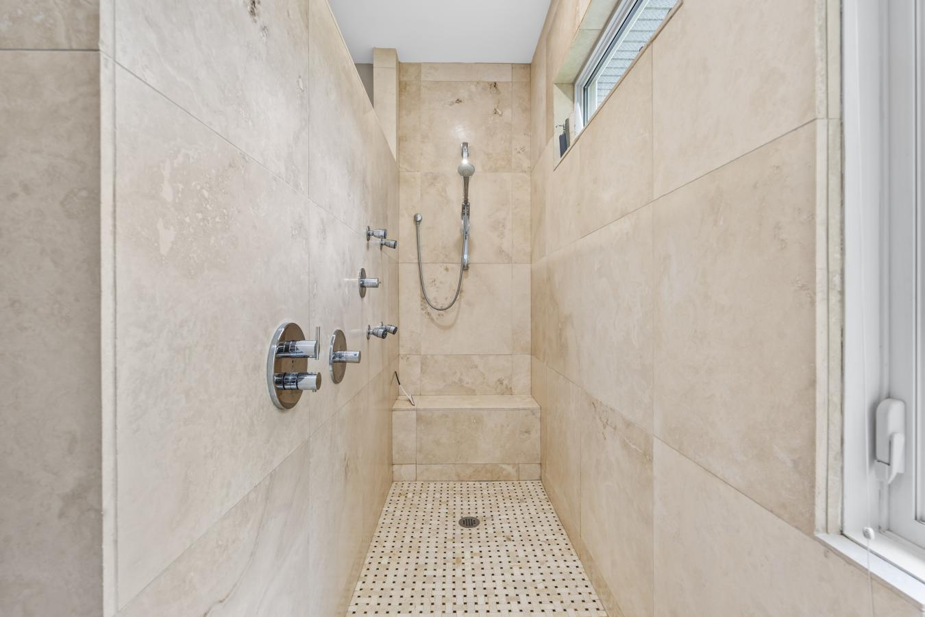 property-image-18