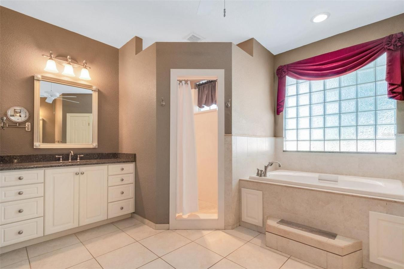 property-image-12