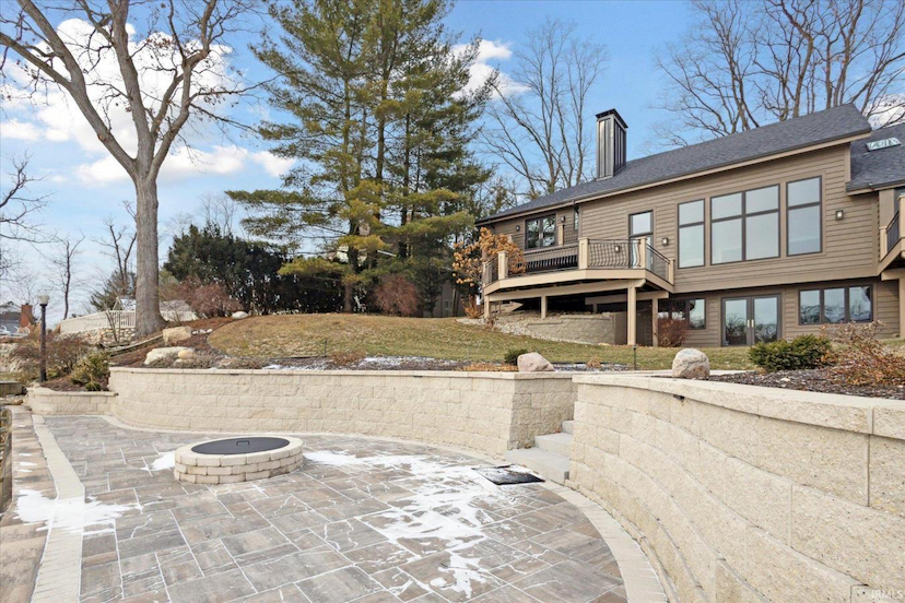22694 Weatherby Lane