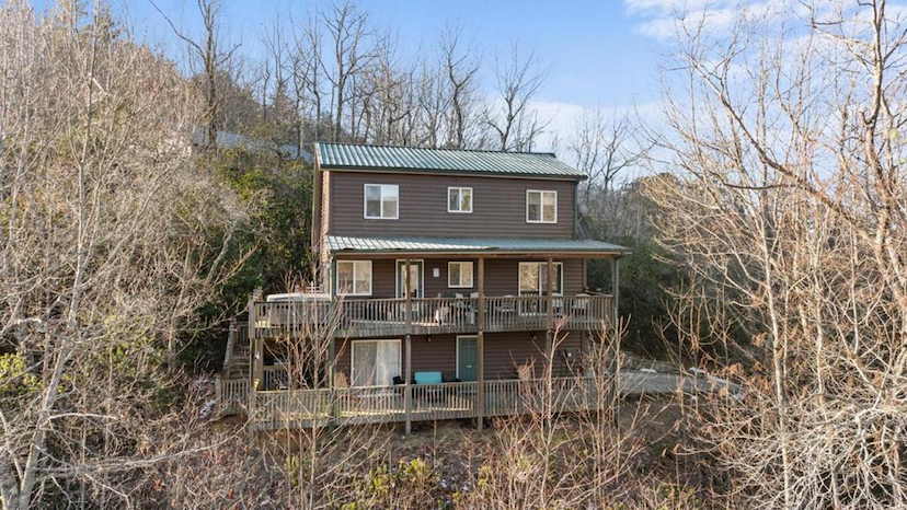 542 Tessentee Woods Road