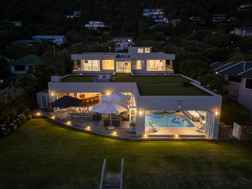 Beachfront Estate for Sale in Keurboomsstrand