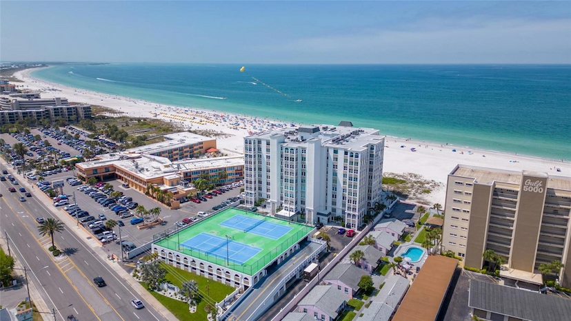 4950 GULF BOULEVARD #401