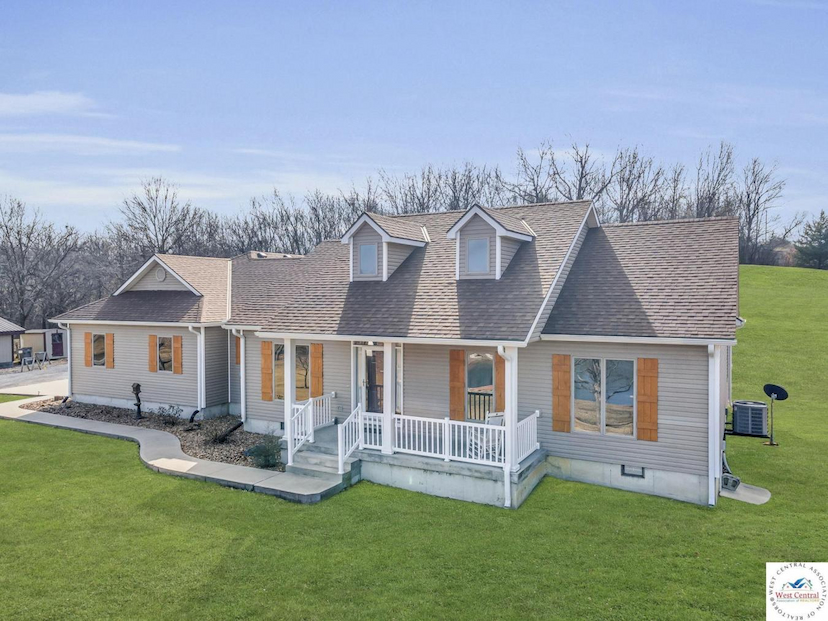 2312 SE Rattle Snake Hill