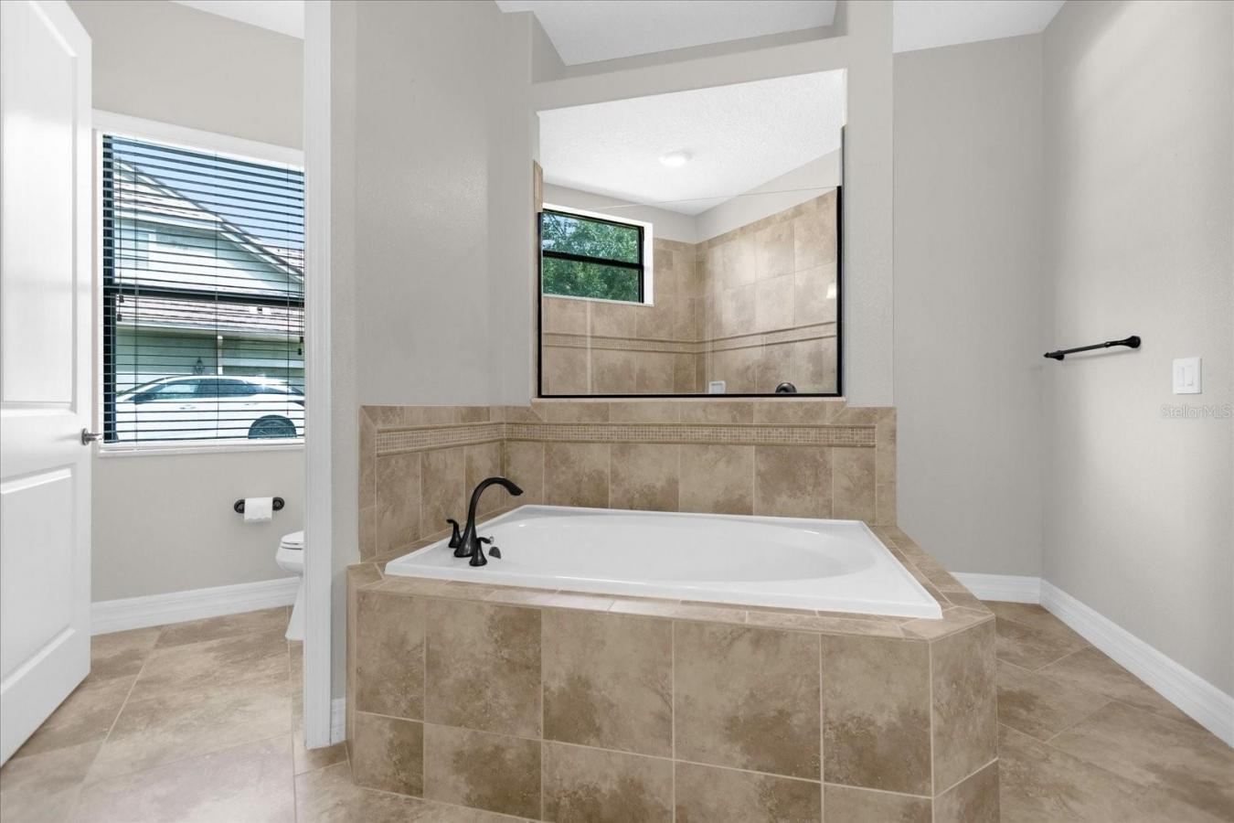 property-image-19