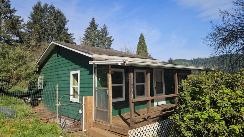 649 CHARLES Street
