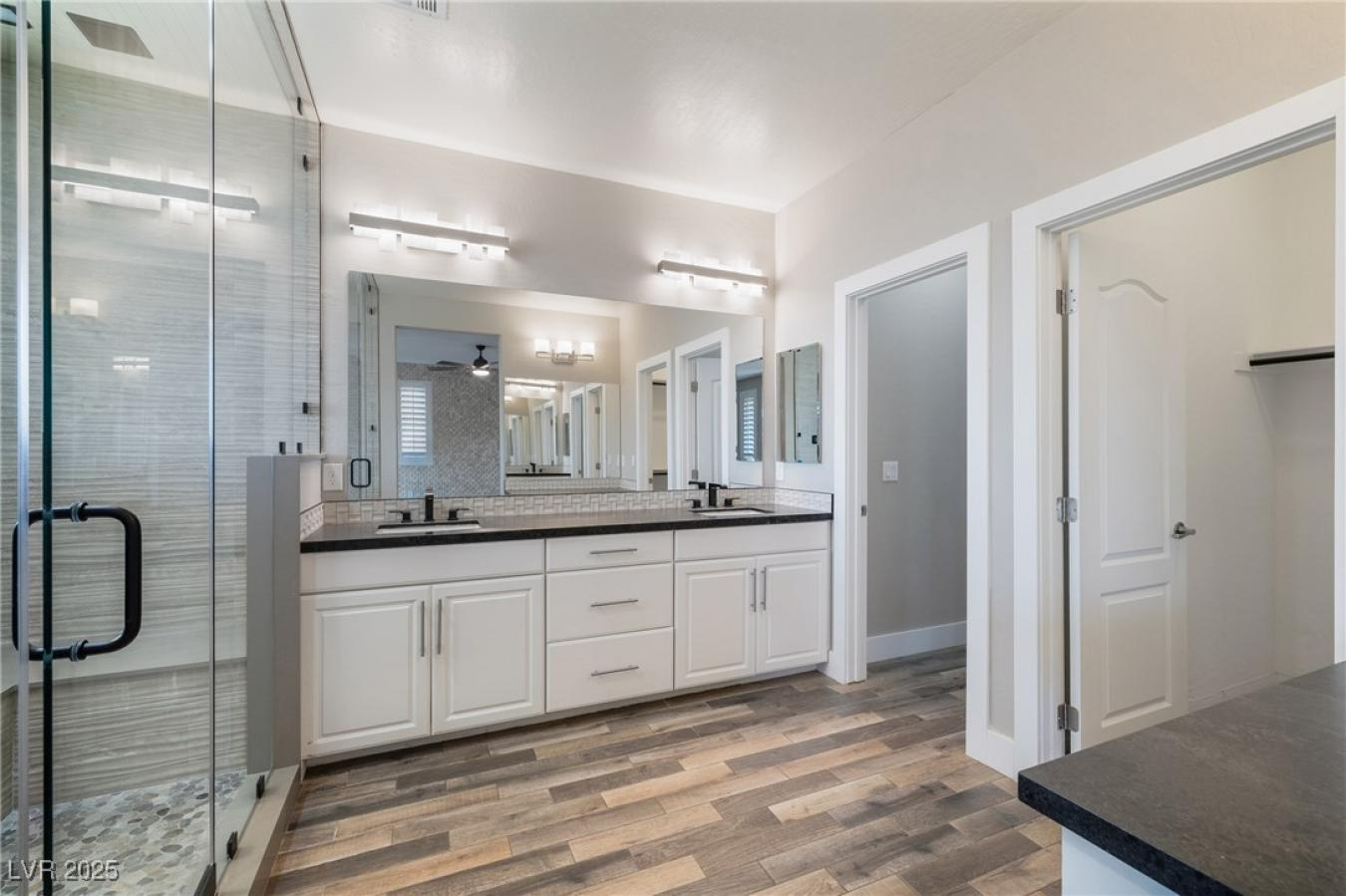 property-image-35