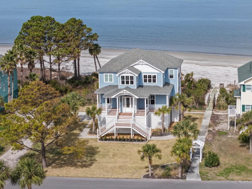 120 Harbor Drive N