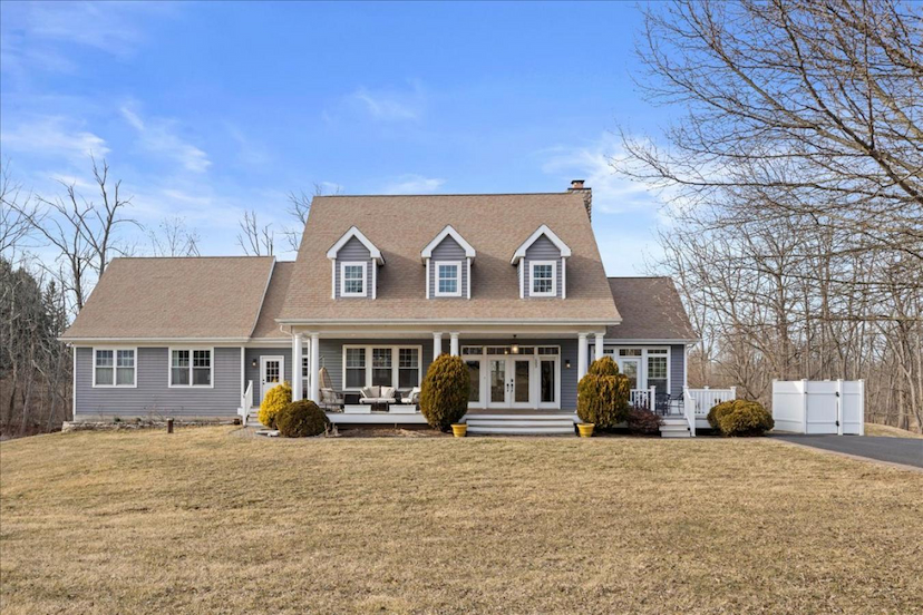 502 E CREAMERY ROAD