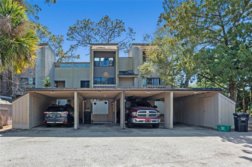 108 CROWN OAKS WAY #102