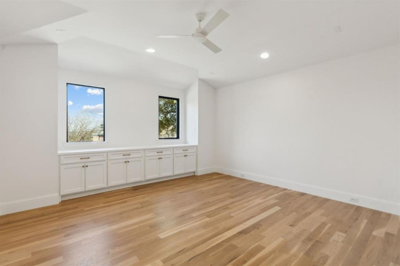 property-image-35