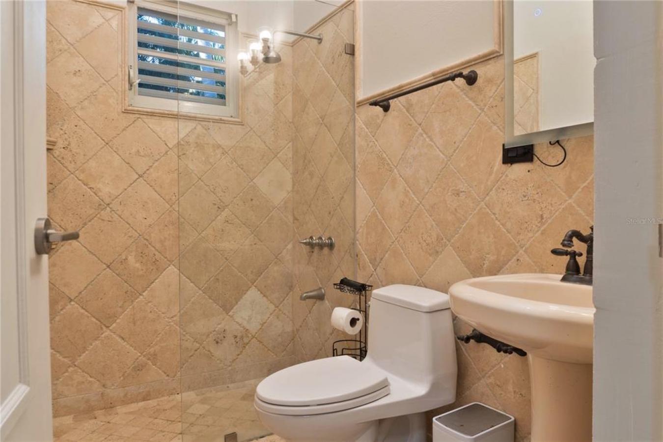 property-image-9