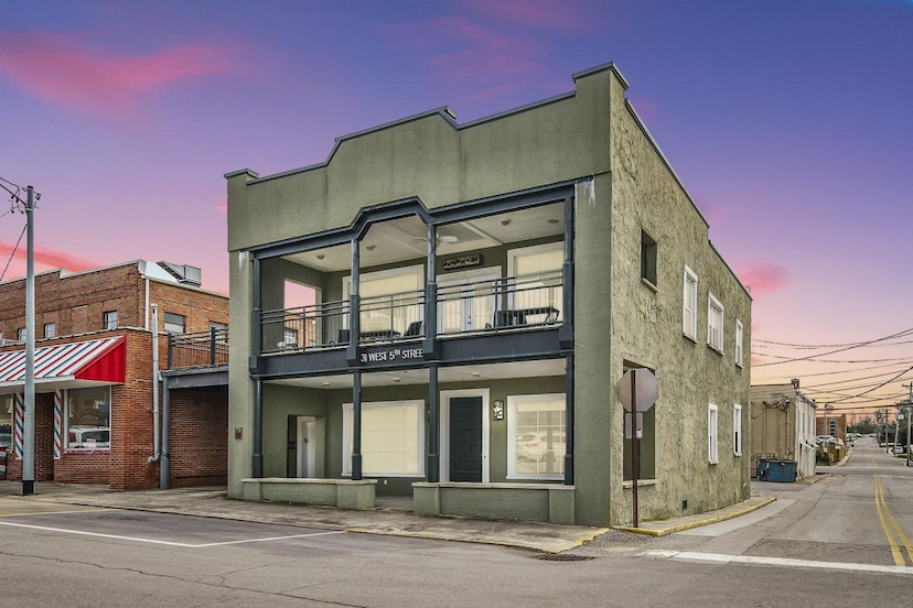 31 W Fifth Street