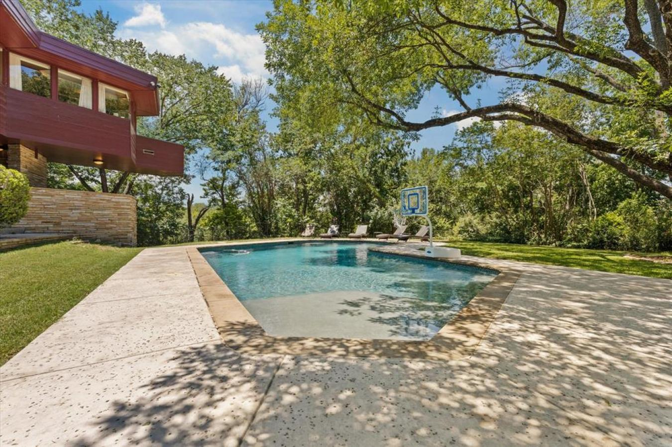 property-image-36