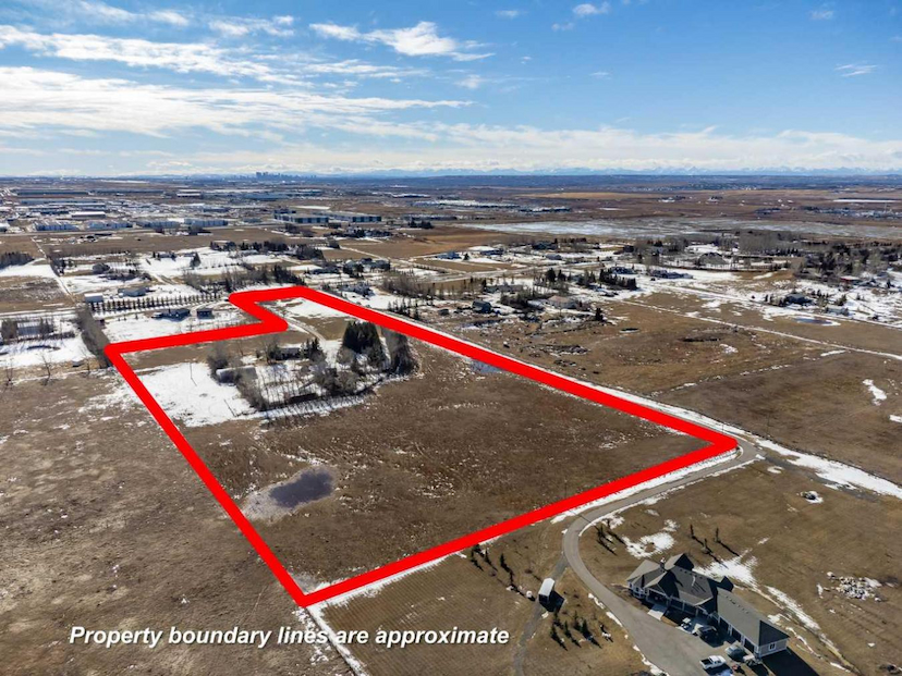 292148 Township Road 262A
