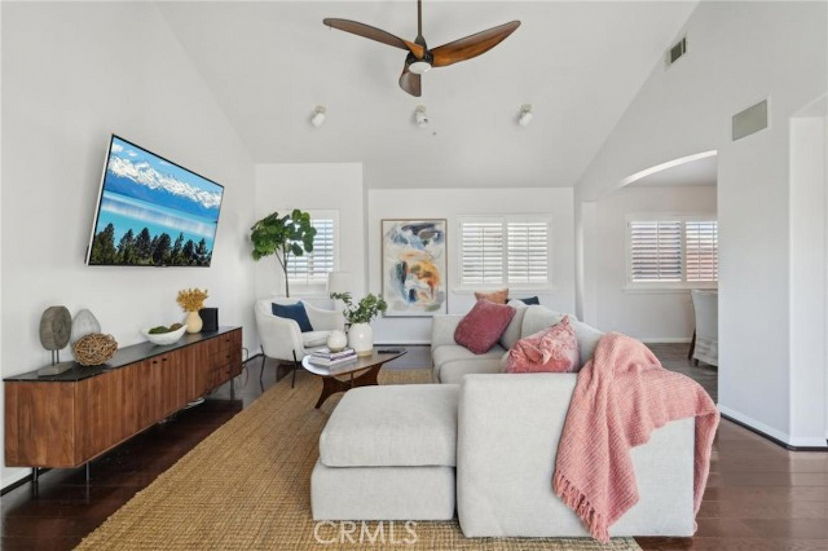 2305 Felton