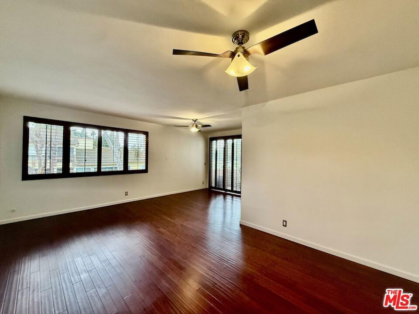 6174 Buckingham 303