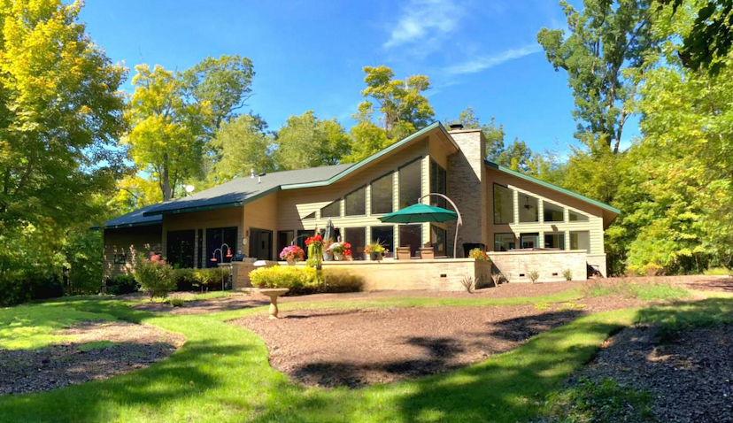 W3303 Lake Forest