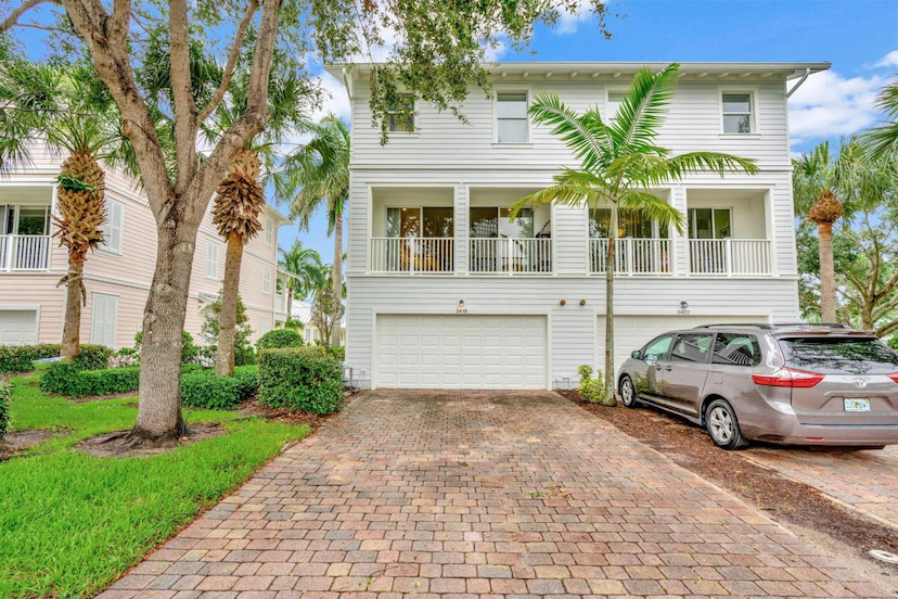 3418 W Mallory Boulevard