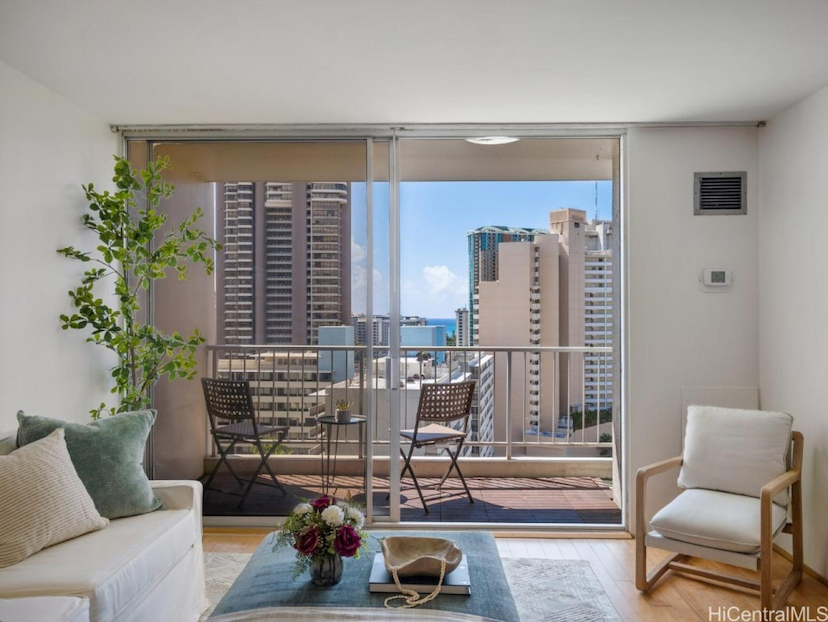 400 Hobron Lane 1803