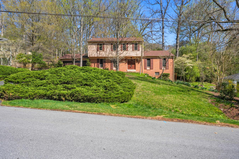 12509 White Drive