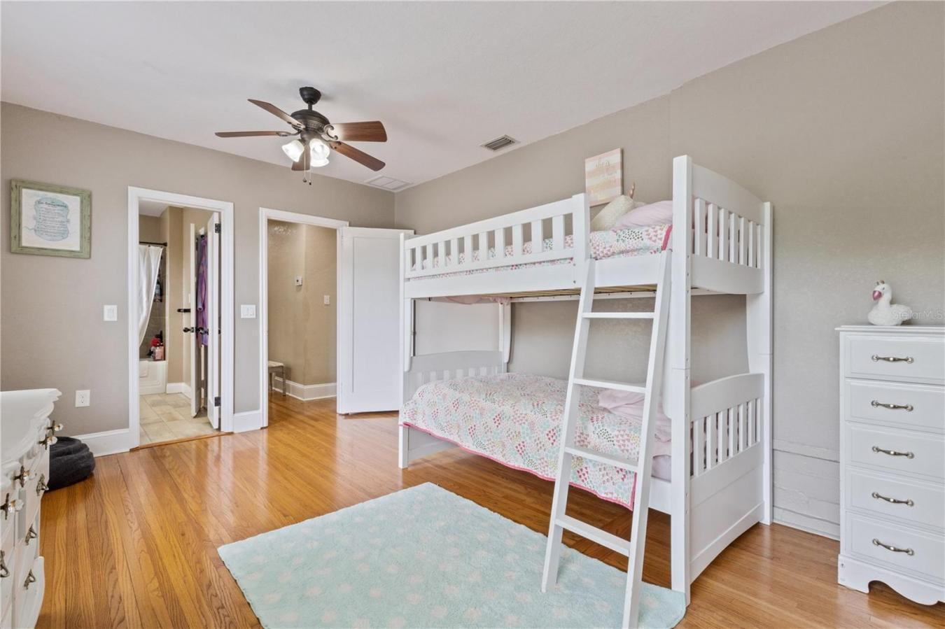 property-image-32