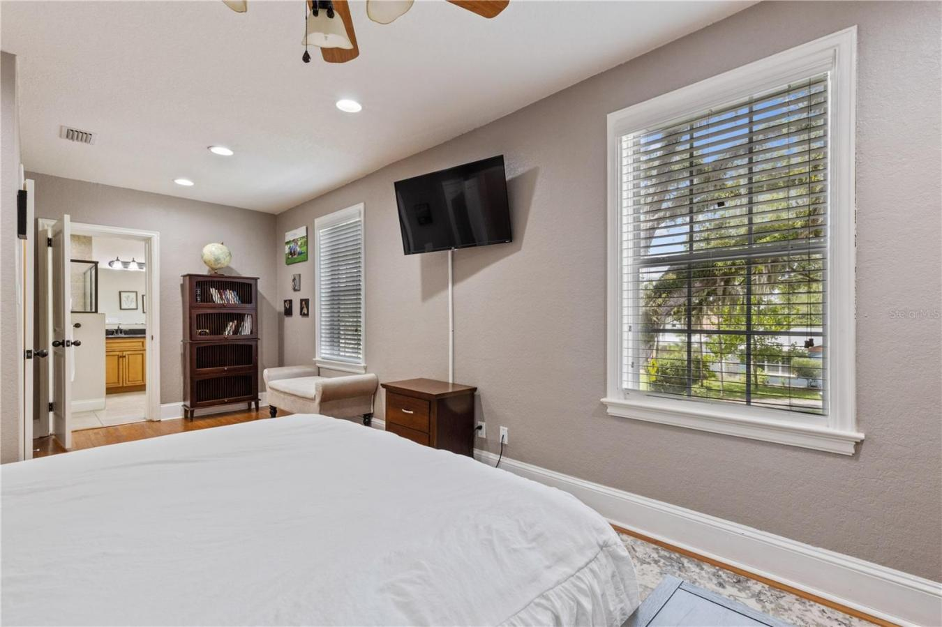 property-image-36