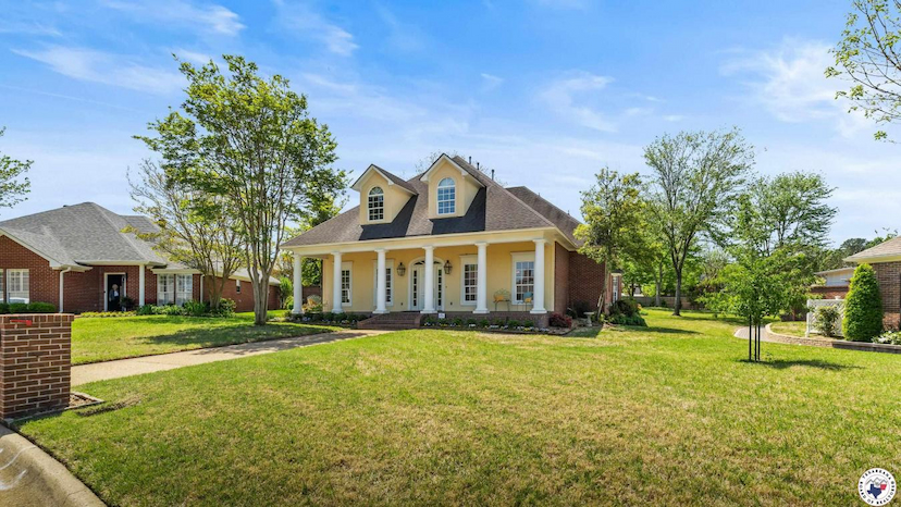 11 Dogwood Place