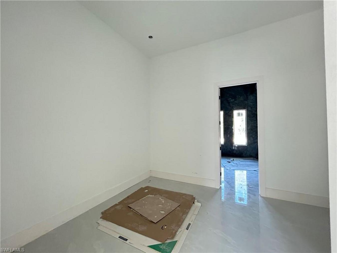 property-image-35