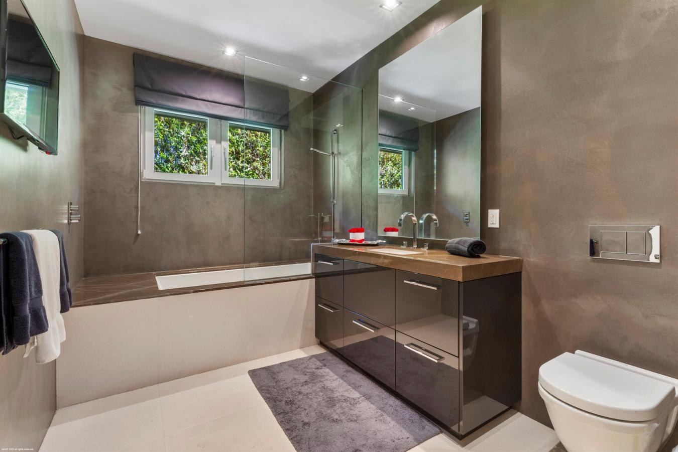 property-image-32