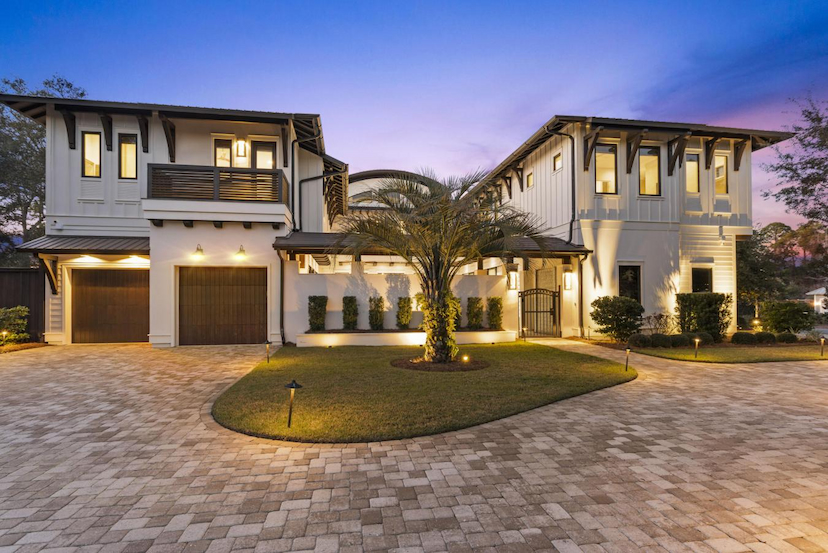 Magnificent Coastal Retreat