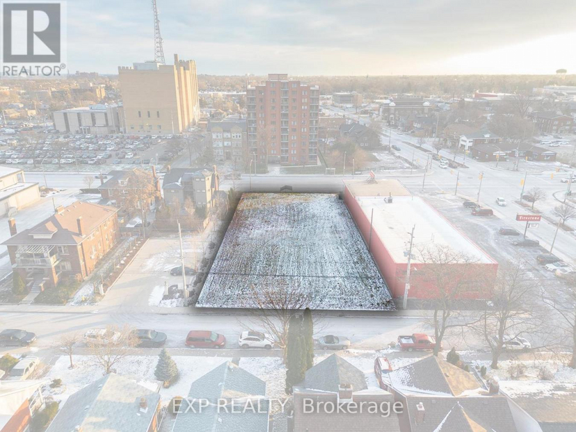 1181* OUELLETTE AVENUE