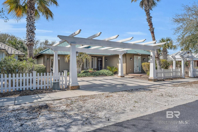 8761 Cape Lane